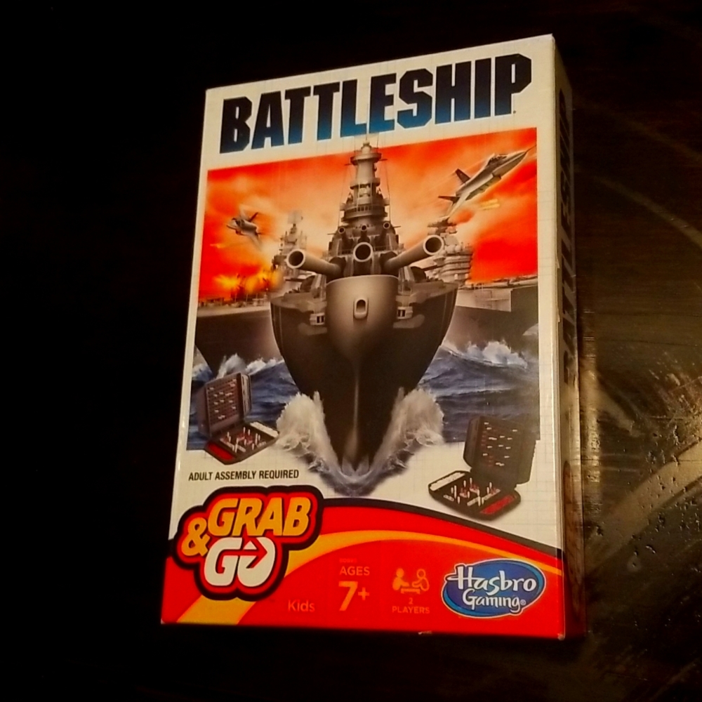 5/$20** Battleship Grab & Go Travel Game NWT